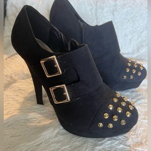 Guess ankle heel booties